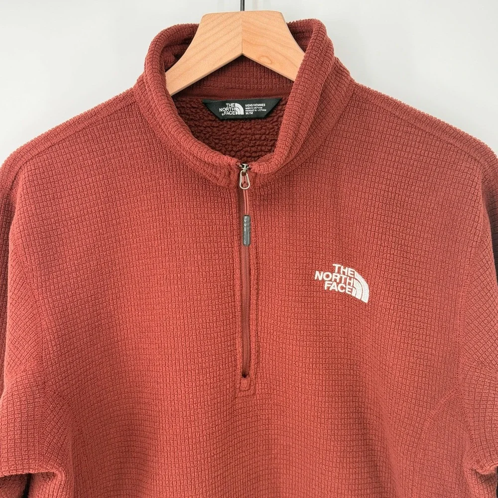 The North Face Mens Quarter Zip Waffle Grid Fleece Pullover Rust Red Medium